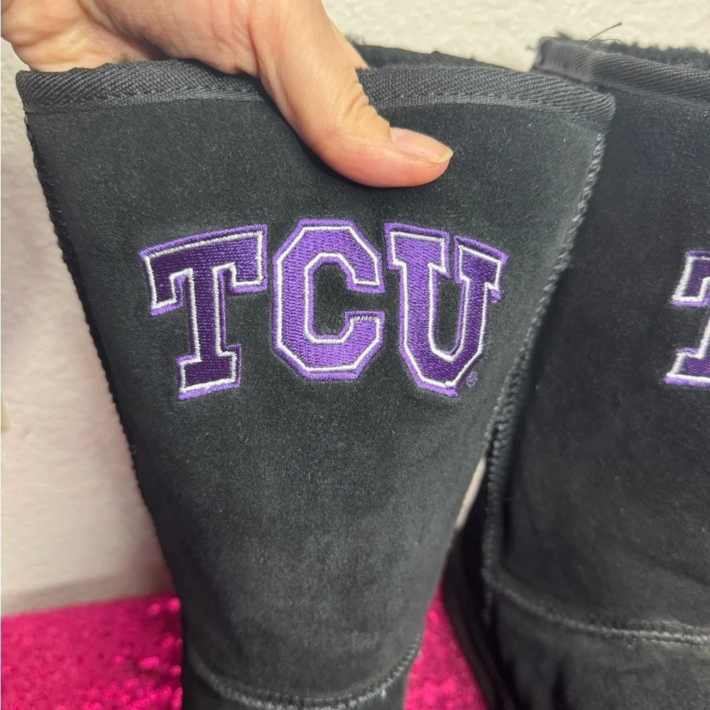 TCU 💜 Women’s Black Suede UGG-Style Calf-High, Faux Fur Boots (Size 9)
